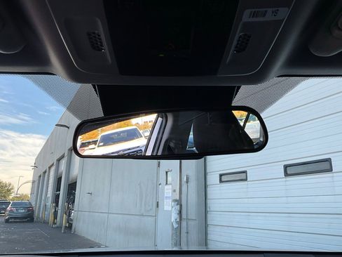 Used 2025 Toyota Camry LE image 17