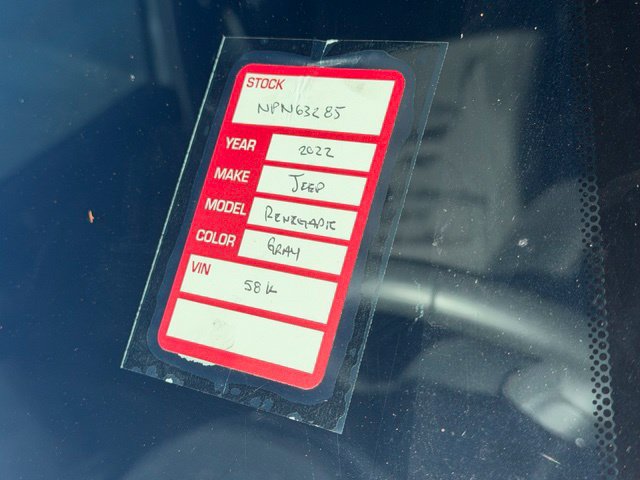 Used 2022 Jeep Renegade Latitude AWD/4WD image 5
