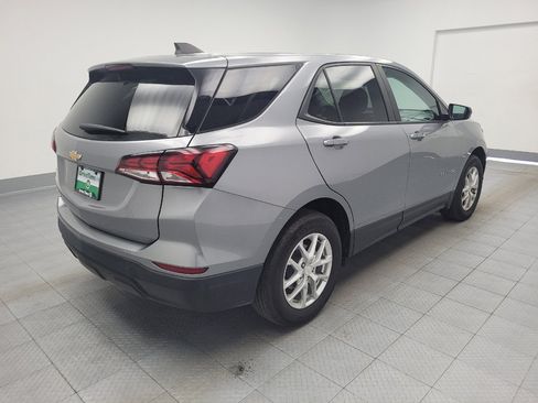 Used 2023 Chevrolet Equinox LS w/ LS Convenience Package FWD image 9