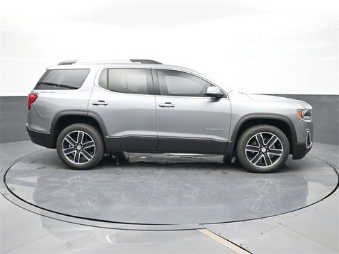 Used 2023 GMC Acadia SLT w/ Technology Package image 21