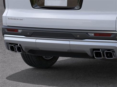 New 2026 Chevrolet Traverse LT w/ Sun and Wheel Package image 14