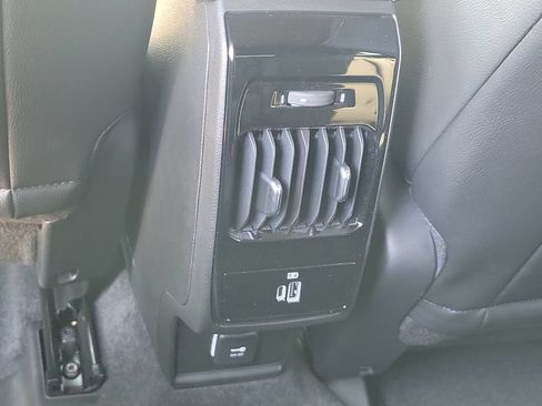 Used 2026 Jeep Compass Trailhawk w/ Sun, Sound & Navigation Group AWD/4WD image 11