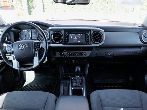 Used 2018 Toyota Tacoma SR5 image 23