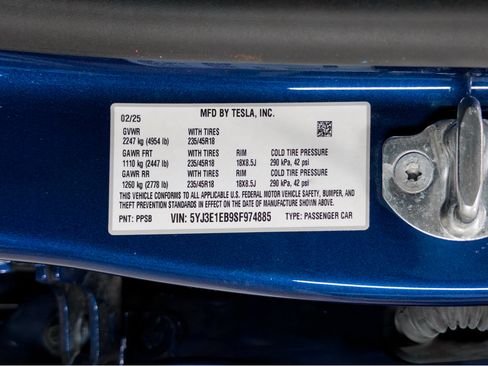 Used 2025 Tesla Model 3 Long Range AWD/4WD image 27
