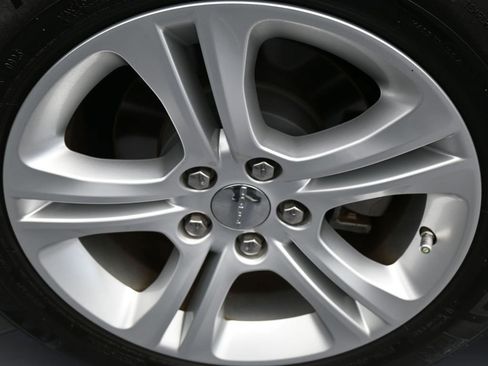 Used 2023 Dodge Charger SXT image 36