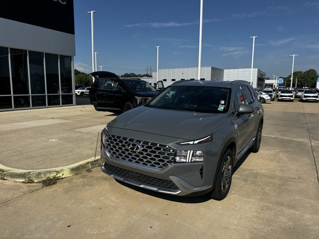 Used 2022 Hyundai Santa Fe SEL w/ Cargo Package FWD image 4