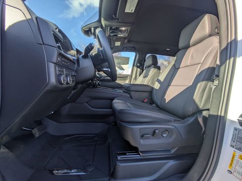 New 2026 Chevrolet Suburban RST w/ Advanced Technology Package image 17