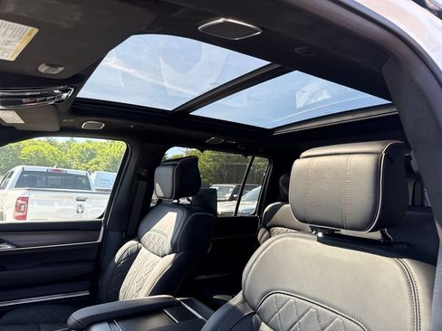 New 2026 Jeep Grand Wagoneer L Summit AWD/4WD image 16