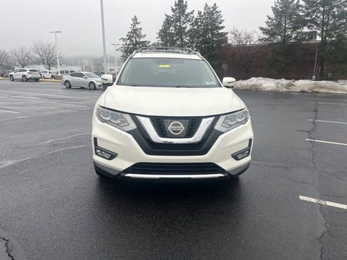 Used 2017 Nissan Rogue SL w/ SL Premium Package image 3