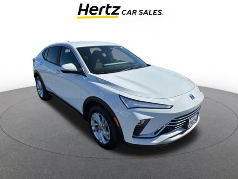 Used 2025 Buick Envista Preferred image 1