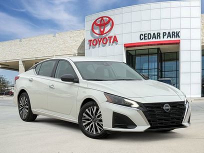 Used 2025 Nissan Altima 2.5 SV