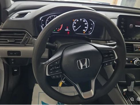 Used 2019 Honda Accord LX image 10