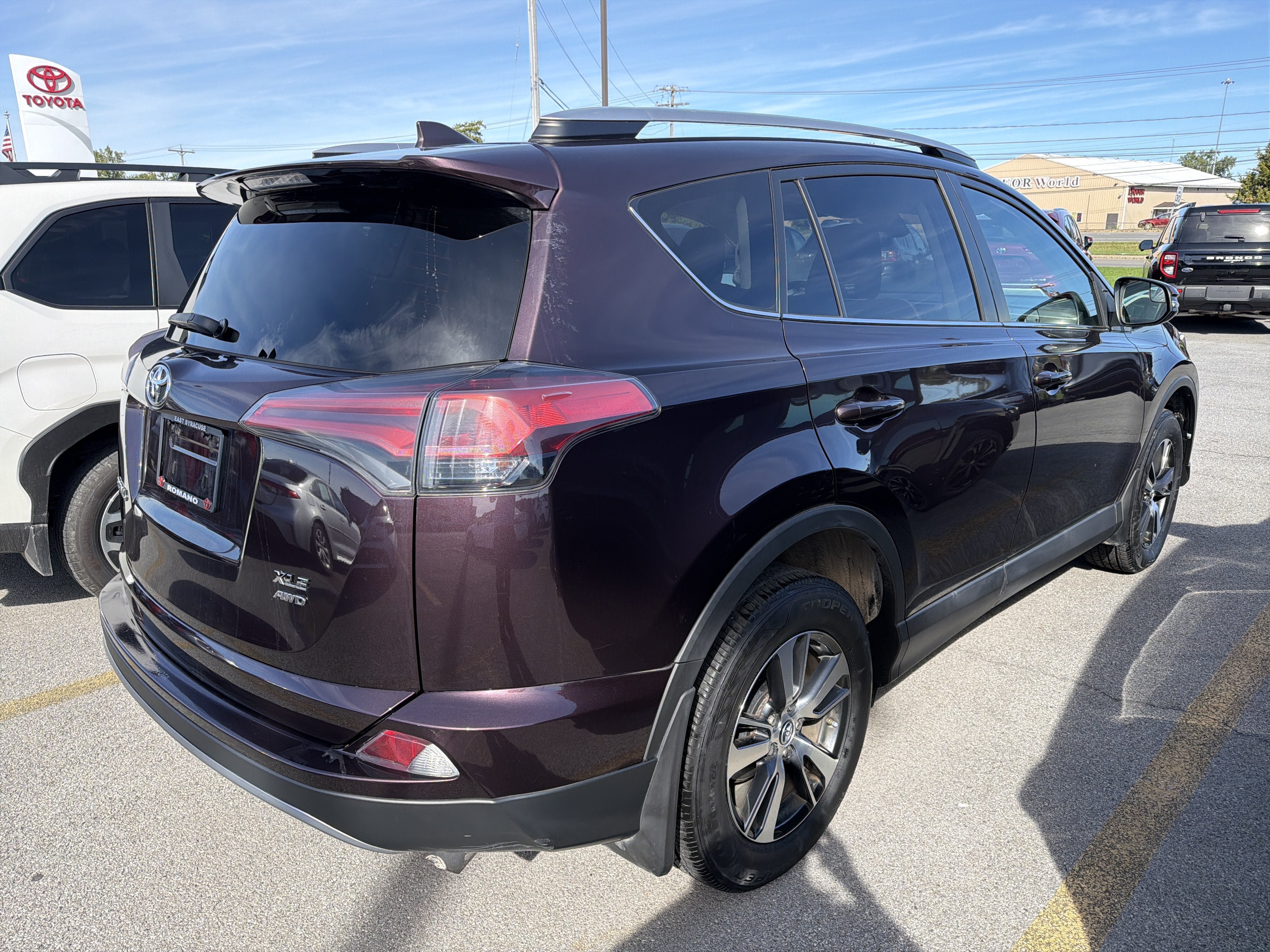 Used 2017 Toyota RAV4 XLE w/ All Weather Liner Package AWD/4WD image 7