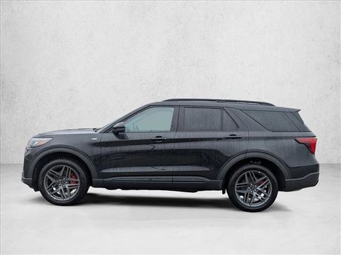 New 2026 Ford Explorer ST-Line w/ ST-Line Street Pack AWD/4WD image 9