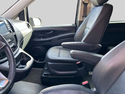 Used 2023 Mercedes-Benz Metris Passenger image 17