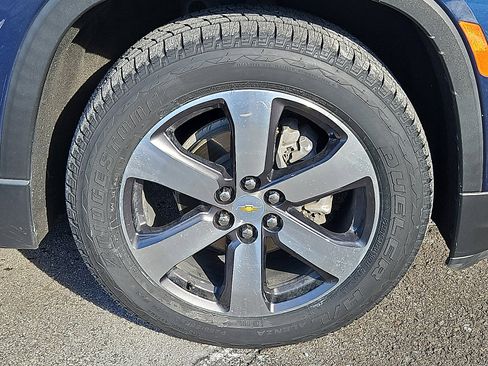 Certified 2023 Chevrolet Traverse LT w/ LT Premium Package image 8