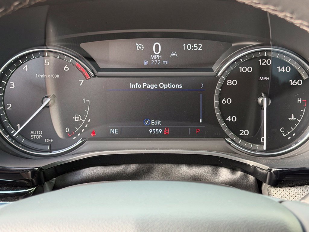 Used 2025 Cadillac XT6 Luxury FWD image 27