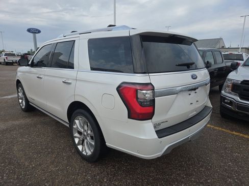Used 2019 Ford Expedition Platinum AWD/4WD image 3