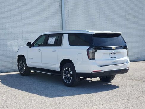 New 2026 Chevrolet Suburban LT w/ Comfort Package RWD image 3