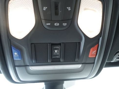 Used 2020 RAM 1500 Big Horn AWD/4WD image 31