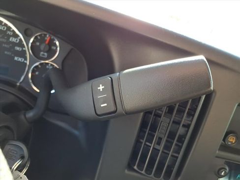 Used 2023 GMC Savana 2500 w/ Driver Convenience Package image 28