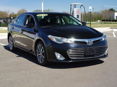 Used 2015 Toyota Avalon XLE Touring image 2