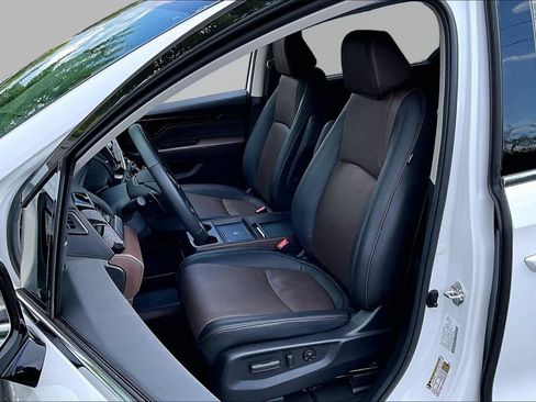 Used 2025 Honda Odyssey Elite image 17
