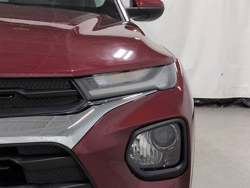 Used 2023 Chevrolet TrailBlazer LT w/ Convenience Package image 11