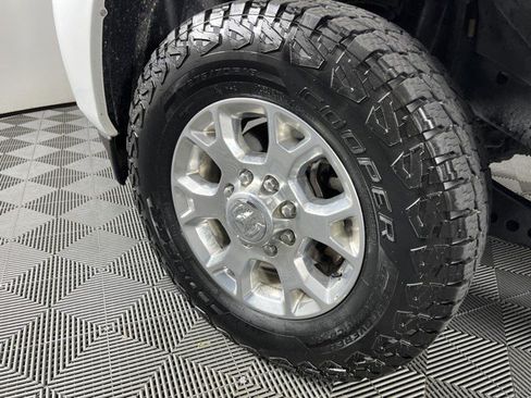 Used 2024 RAM 2500 Laramie w/ Safety Group AWD/4WD image 10