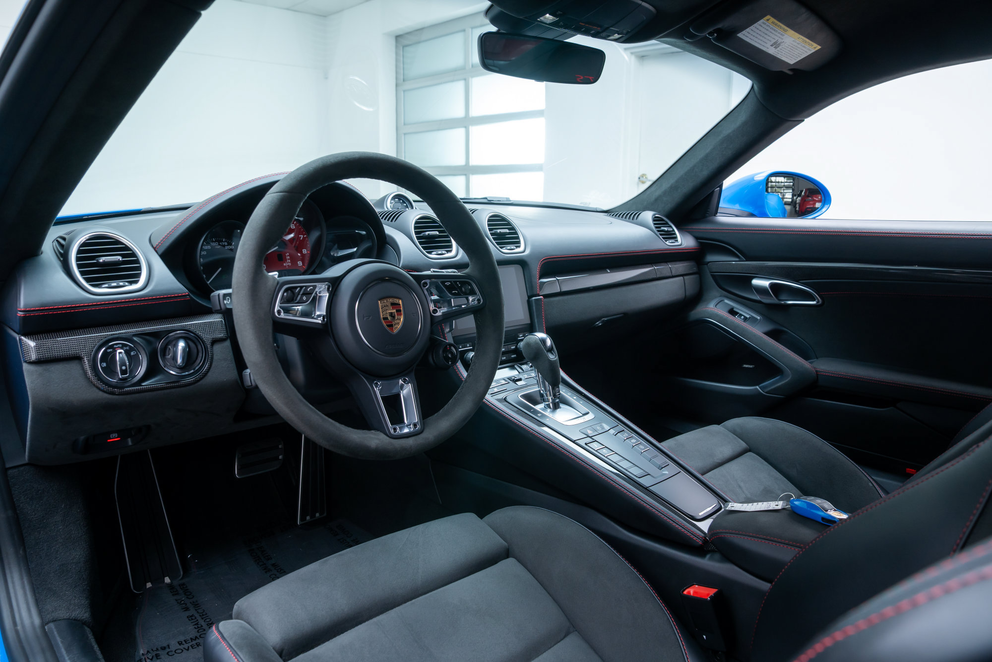 Used 2025 Porsche 718 Cayman GTS RWD image 25