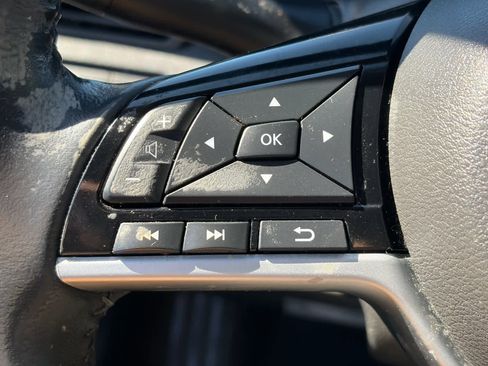 Certified 2022 Nissan Altima 2.5 SV w/ SV Premium Package image 16