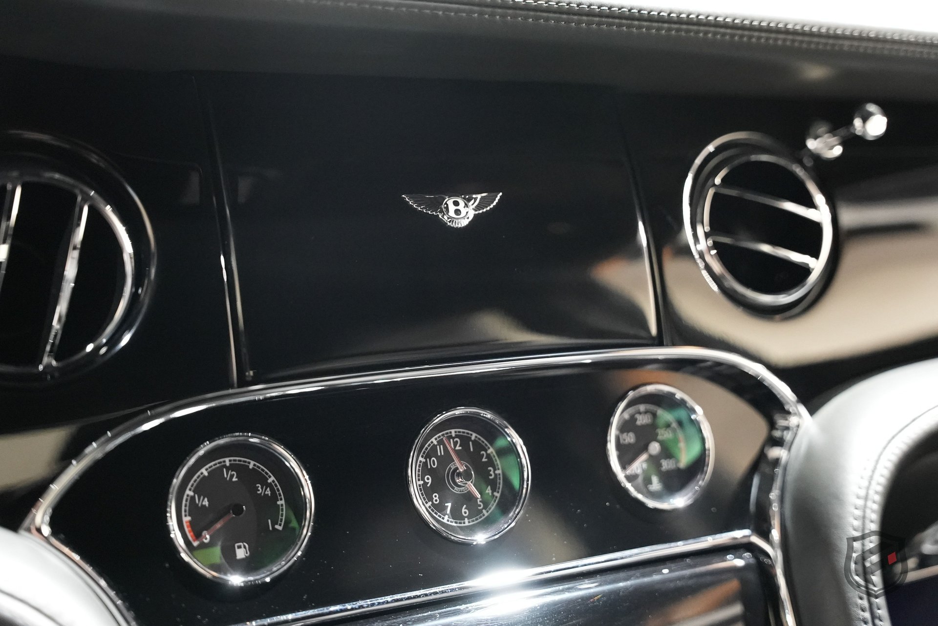 Used 2012 Bentley Mulsanne RWD image 19