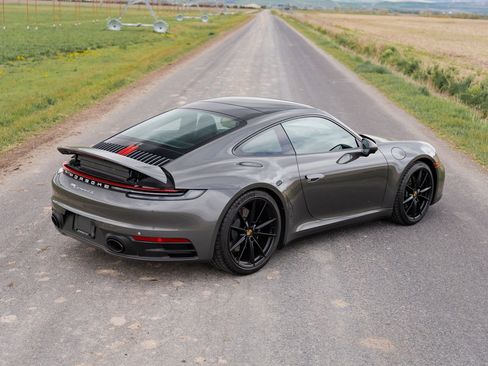 Used 2024 Porsche 911 Carrera 4S AWD/4WD image 6