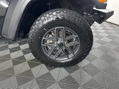 Used 2021 Jeep Wrangler Unlimited Sport AWD/4WD image 4