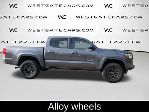 Used 2017 Toyota Tacoma SR5 w/ Tow Package image 13