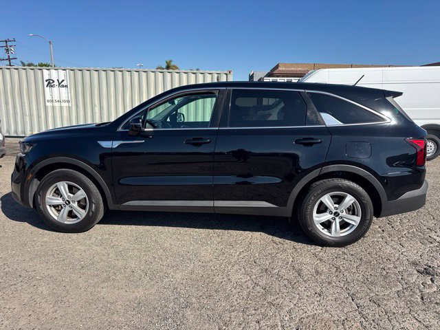 Used 2022 Kia Sorento LX FWD image 8