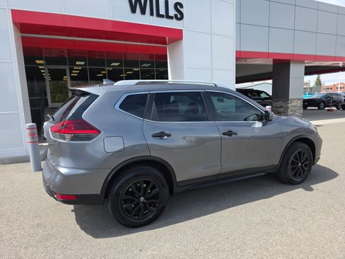Used 2019 Nissan Rogue SV AWD/4WD image 4