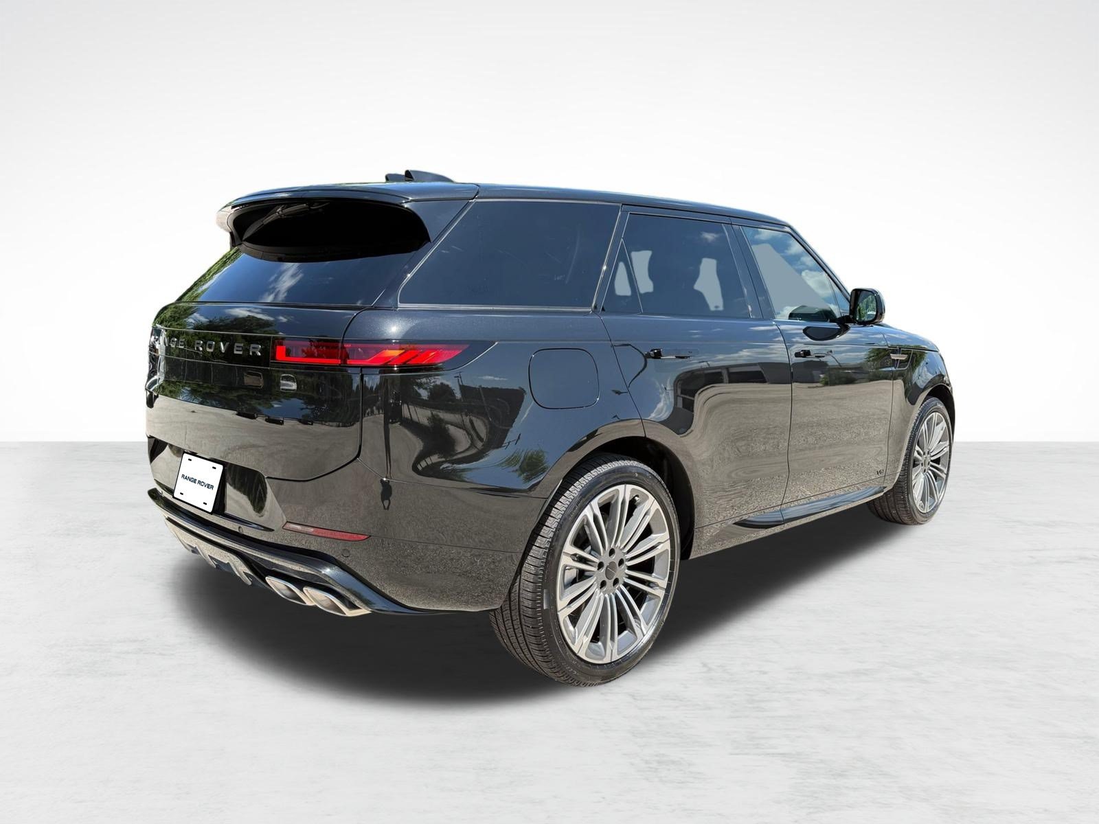 New 2026 Land Rover Range Rover Sport Dynamic SE AWD/4WD image 9