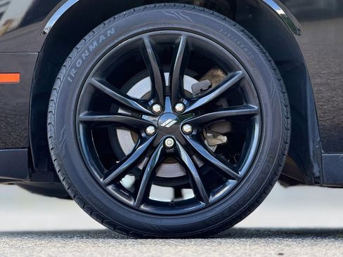 Used 2018 Dodge Challenger SXT w/ Blacktop Package image 29