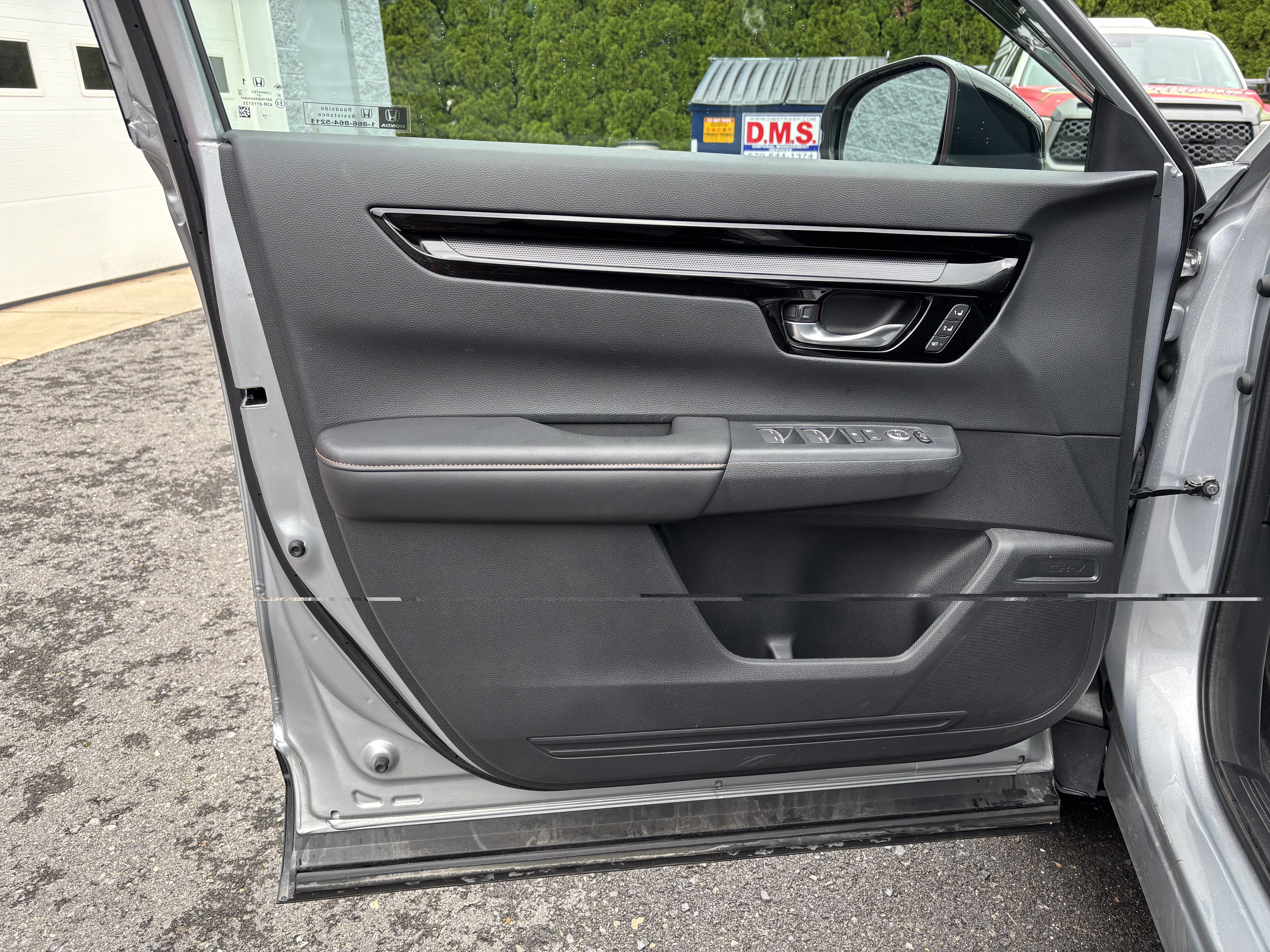 Used 2025 Honda CR-V Sport Touring image 16