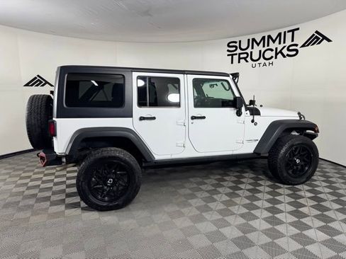 Used 2018 Jeep Wrangler Unlimited Sport AWD/4WD image 15