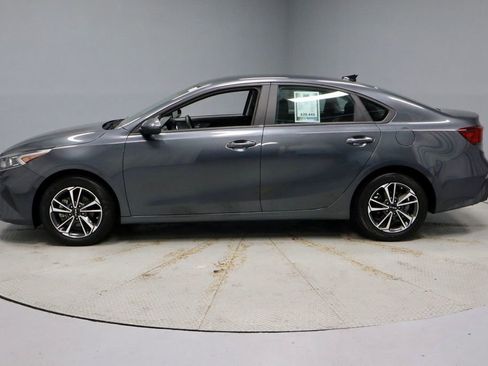 Used 2023 Kia Forte LXS FWD image 7