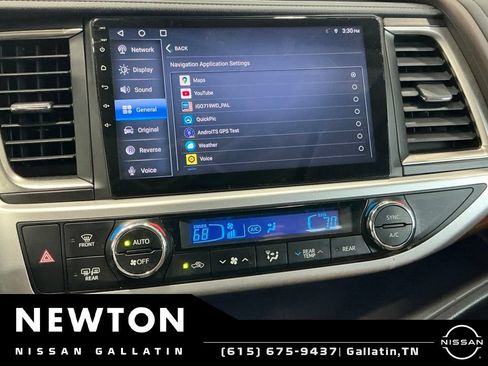 Used 2017 Toyota Highlander Limited FWD image 30