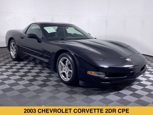 Used 2003 Chevrolet Corvette Coupe w/ Preferred Equipment Group RWD image 17