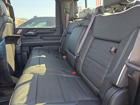 New 2026 GMC Sierra 2500 AT4X w/ LPO, Black Badging Package image 7