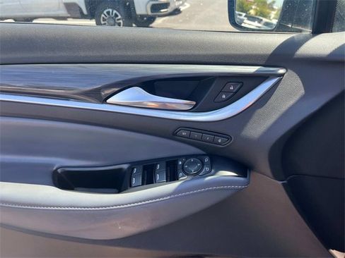 Used 2024 Buick Enclave Premium image 14