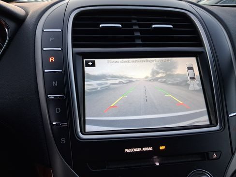 Used 2016 Lincoln MKX Select w/ Select Plus Package FWD image 21