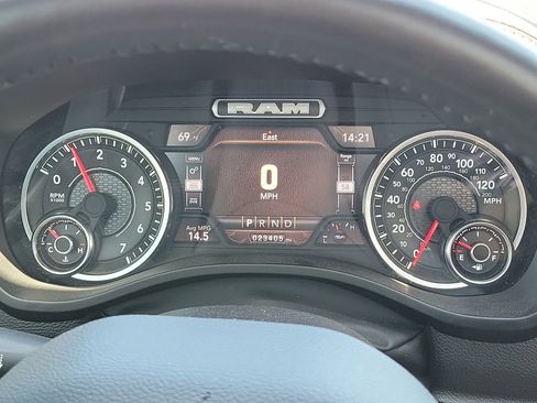 Used 2024 RAM 1500 Laramie image 16