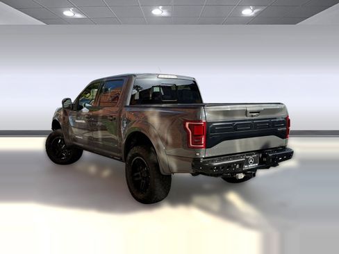 Used 2018 Ford F150 Raptor w/ Equipment Group 802A Luxury AWD/4WD image 3