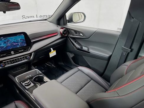 New 2026 Chevrolet Equinox RS w/ Convenience Package III FWD image 26